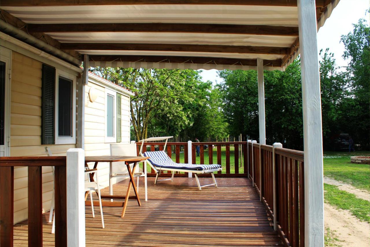 Campsite Del Falco Agricamp-12 Kilometers To Garda And Verona