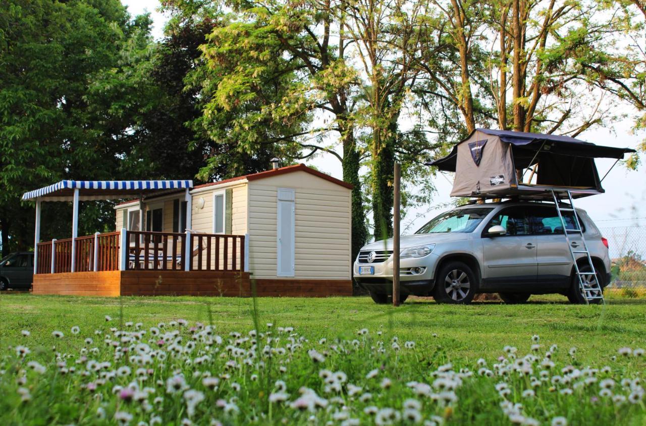 Campsite Del Falco Agricamp-12 Kilometers To Garda And Verona *